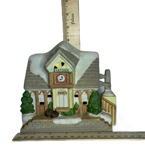 Christmas Village Train Station Vintage Porcelain House Holiday Ticket Building - Picture 6 of 13